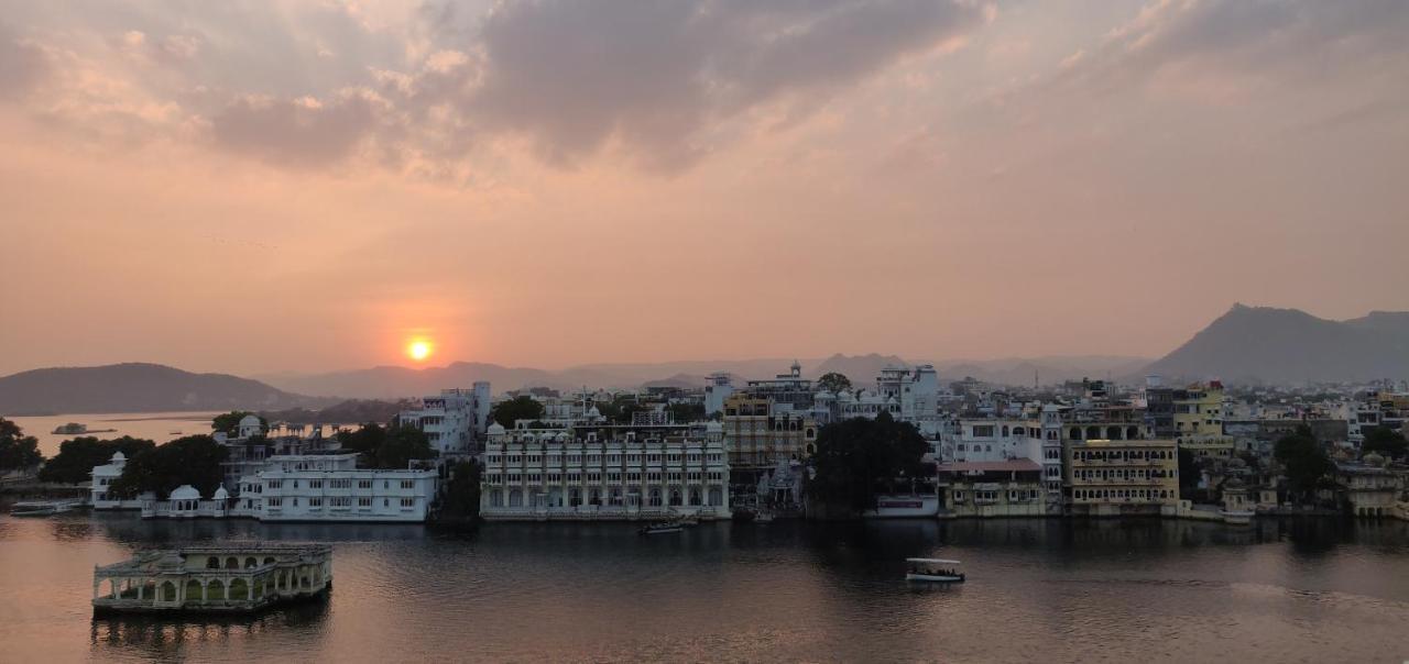 Hotel The Tiger Udaipur Exterior foto