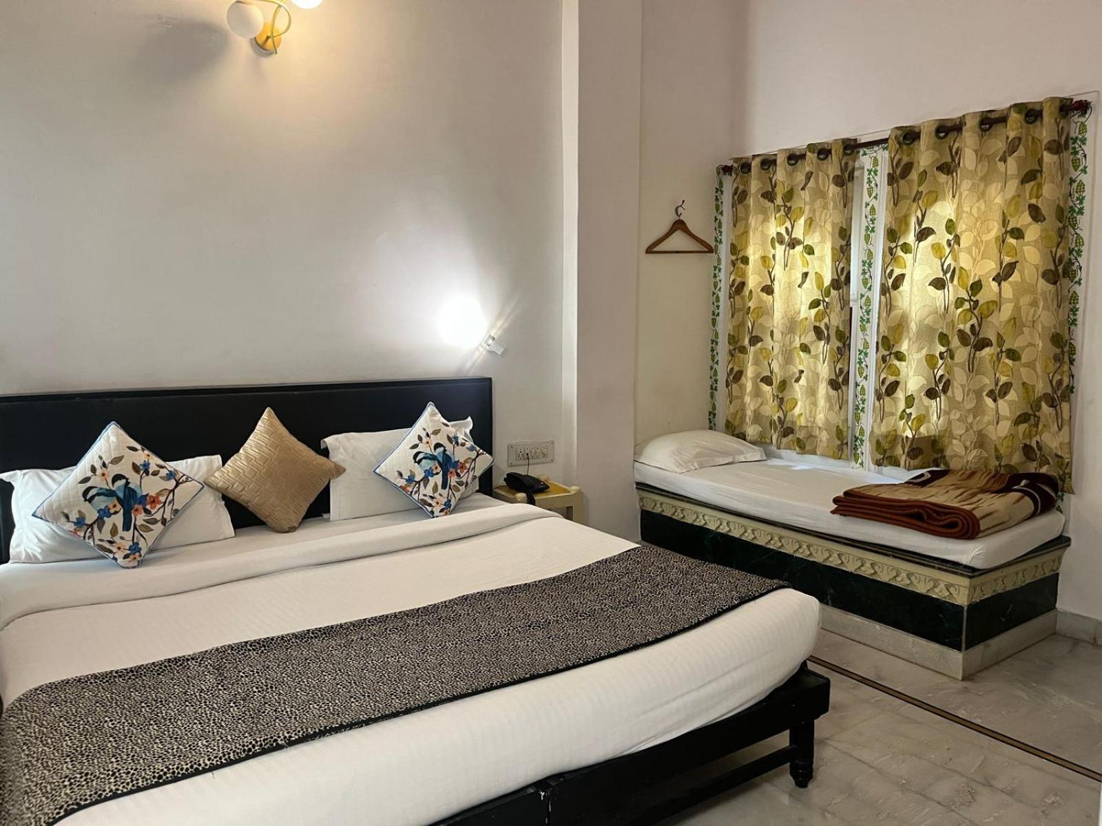 Hotel The Tiger Udaipur Exterior foto