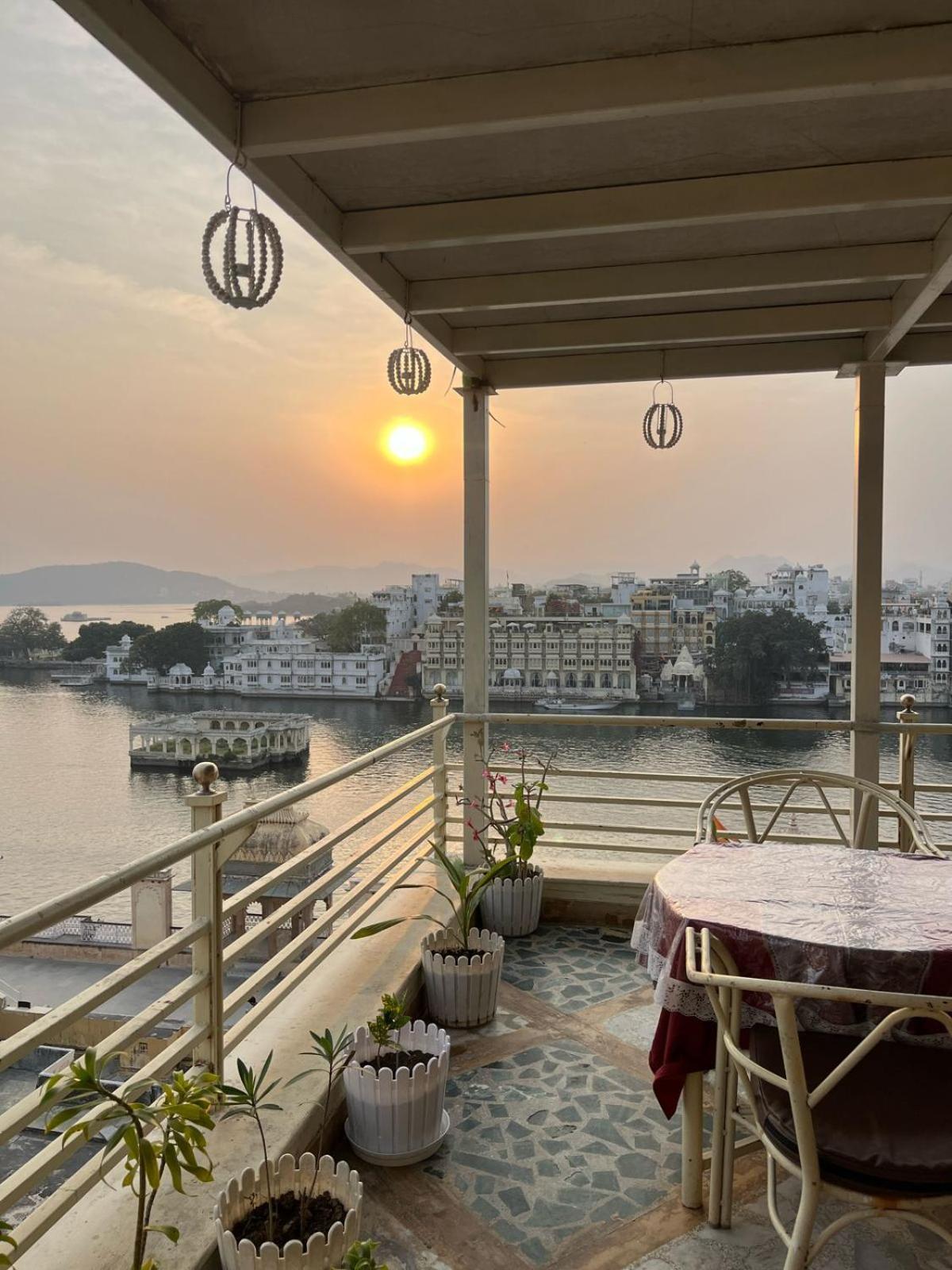 Hotel The Tiger Udaipur Exterior foto